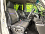 運転席シート廻りは使用感も少なく、良好な状態となっています。丁寧に使われていたことがよくわかりますね。