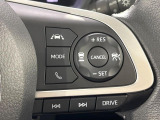 【アダプティブクルーズコントロール】高速道路での長距離走行が楽に!!自動で速度を保つクルーズコントロールが、衝突軽減システムと連携し、前方の車両を感知して車間を保つように速度調節してくれます!!
