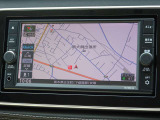【ナビ】メモリーナビ(MJ120D-W)付きです。目的地を設定すれば初めての場所でも簡単に行くことができます。もちろん音楽だって聴けちゃいます♪