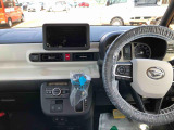 運転中も見やすいメーター。