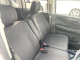 運転席シート廻りは使用感も少なく、良好な状態となっています。前オーナー様が丁寧に使っていたことがよくわかりますね。