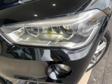 ●LEDヘッドライト:夜間走行時も良好な視界を確保し安心して運転できる高輝度LEDヘッドライトを装備!点灯速度が早く、消費電力も抑えられています。