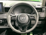 【ステアリングスイッチ】運転中、前方から目線をそらすことなく、オーディオ等の操作が可能な便利機能!安心&快適なドライブを演出してくれます♪