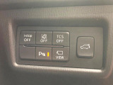 【パワーバックドア】スマートキーや運転席のボタンを押すだけでリアゲートが自動で開閉します!荷物を持っている時や、高い位置にあるバックドアを閉める際に便利な機能です♪