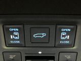 【パワーバックドア】スマートキーや運転席のボタンを押すだけでリアゲートが自動で開閉します!荷物を持っている時や、高い位置にあるバックドアを閉める際に便利な機能です♪