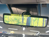 【デジタルインナーミラー】後席の大きな荷物や同乗者で後方が確認しづらい時でも安心!カメラが撮影した車両後方の映像をルームミラー内に表示。クリアな視界で状況の確認が可能です!