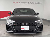 Audiの象徴であるシングルフレームグリルをよりワイドで低くシャープなデザインとすることでワイド&ローのフォルムを協調しています。