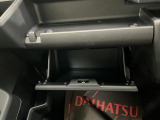 軽自動車の契約・登録には、お認印と住民票(登録名義人のみでOK)が必要です。お急ぎの方は、事前にご用意いただけましたら、納車までの流れがスムーズになります。