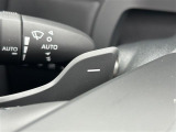 【パドルシフト(AT車)】MT車と同じように好きなギアで走ることができます!ステアリングから手を離さずに指先だけでシフト操作ができ、よりスポーティな走りをお楽しみいただけます。