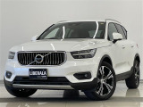 ボルボ XC40 T4 AWD インスクリプション 4WD