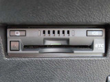 ETCはビルトインタイプになります。クルマ本体のパネルに埋め込むような形になりますので、スッキリとした室内になりますね!