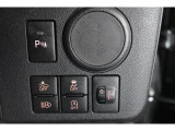 各種スイッチ。運転席から操作設定可能です。