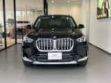 【BMWの伝統-1】BMWの特徴的な“キドニーグリル”は、80年以上続く伝統の形でございます。変わらないこだわりのデザインが、プレミアムブランド“BMW”を創り出します。
