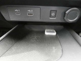 USB電源・携帯電話ワイヤレス充電器