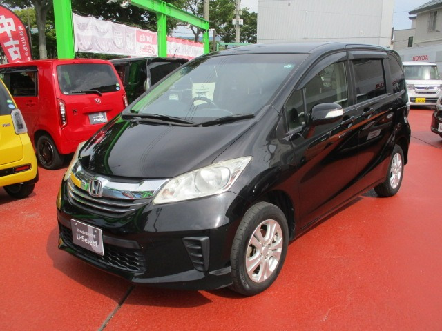 フリード1.5 G プレミアムエディション 4WD