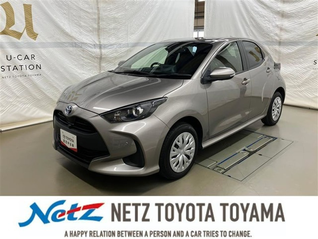 ヤリス 1.5 ハイブリッド G E-Four 4WD 