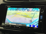 【バックカメラ】駐車時に後方がリアルタイム映像で確認できます。大型商業施設や立体駐車場での駐車時や、夜間のバック時に大活躍!運転スキルに関わらず、今や必須となった装備のひとつです!