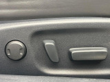 【パワーシート】スイッチ一つで簡単にシートの微調整が可能!電動だから力もいりません!快適なシートポジションにセットして、快適なドライブをお楽しみください。