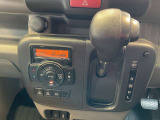 オートエアコン付きなので、温度を設定するだけで車内を快適にしてくれます!