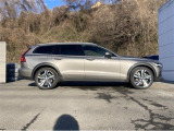 V60クロスカントリー B5 AWD プロ 4WD 