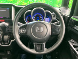【純正革巻きステアリング】上質な革を使用することで、手にしっかり馴染みとても運転しやすいハンドルです♪