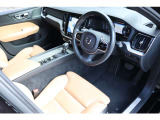 弊社で新車時から定期的にメンテナンスされてきたオーナー様下取車・禁煙車です。