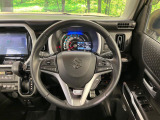 【純正革巻きステアリング】上質な革を使用することで、手にしっかり馴染みとても運転しやすいハンドルです♪