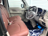 運転席シート廻りは使用感も少なく、良好な状態となっています。丁寧に使われていたことがよくわかりますね。