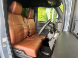 運転席シート廻りは使用感も少なく、良好な状態となっています。丁寧に使われていたことがよくわかりますね。
