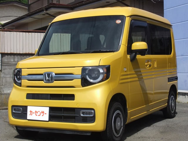 N-VAN +スタイル ファン 4WD 