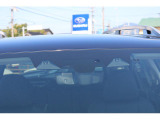 安全・安心!運転支援システム!アイサイト付き。ステレオカメラで常に前方を監視し、必要に応じてブレーキなどの制御を行う支援システムでドライバーの安全運転をサポートします。