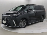 レクサスブランドの高級MPV「LM500hエグゼクティブ」。LMという車名は「ラグジュアリームーバー」を意味しています。