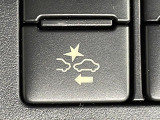 【プリクラッシュセーフティシステム(PCS)】クルマとの衝突の危険を検知したとき、ブザーやブレーキ制御により事故防止をサポートします!機能には限界があるためご注意ください。