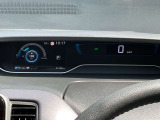 必要な情報が瞬時に読み取れる、視認性のよいファインビジョンメーター(車両情報ディスプレイ)採用。
