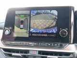 お車選びをお楽しみ頂けるよう、在庫車の展示スペースを十分に確保しております。