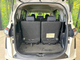 普段のお買い物や通勤、送迎等に十分な荷室スペースを確保しております。セカンドシートを倒すと、大きな荷物の積載も可能です♪
