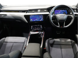 Q8スポーツバック e-tron 55 クワトロ Sライン 4WD 