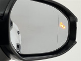 当社でご購入していただいた全ての車両はご納車前に、しっかり点検・整備してからのご納車になります。点検部位はエンジンオイル交換・ワイパーゴム・ブレーキ点検・調整・その他を確認の上ご納車致します。