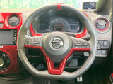 【純正革巻きステアリング】上質な革を使用することで、手にしっかり馴染みとても運転しやすいハンドルです♪