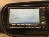 バックでの車庫入れも安心です! リアカメラが付いているバックモニター付のナビを装備しております。操作線もついており距離感も画面から確認できます。