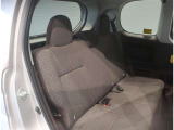 ゆとりある広々とした車内空間は、ドライブを始め買い物やレジャーなど、幅広く活躍します。一人でもみんなとでもお出かけを楽しみましょう!