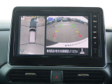 まるで上空から見下ろしているような感じで駐車が楽にできるインテリジェントアラウンドビューモニター!幅寄せが苦手な方でもサイドビューで確認することができますよ♪