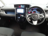 ぜひ展示車の運転席に座ってみてください。