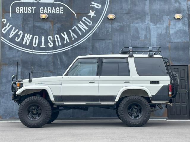もも様 トヨタ ランドクルーザー70 4.2 ZX ディーゼル 4WD リフトアップ