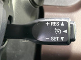 【クルーズコントロール】高速道路もラクラク走行。アクセルを離しても一定速度で走行ができ、長距離運転時の負担を軽減!加速・減速も簡単なスイッチ操作で調整できます。