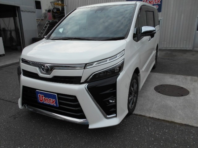 ヴォクシー 2.0 ZS 煌III 4WD 