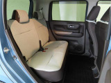 ゆとりある広々とした車内空間は、ドライブを始め買い物やレジャーなど、幅広く活躍します。一人でもみんなとでもお出かけを楽しみましょう!