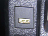 USB端子を装備しております。