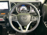 【純正革巻きステアリング】上質な革を使用することで、手にしっかり馴染みとても運転しやすいハンドルです♪