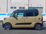 タント ファンクロス ターボ 4WD 